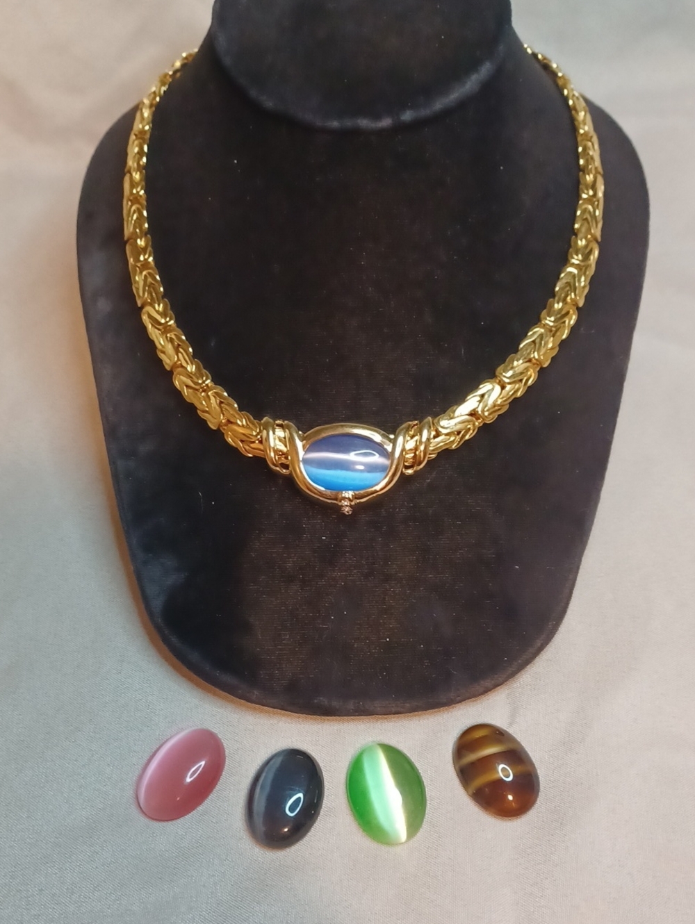 Premier Designs Choker